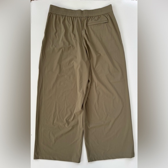 Athleta Women's Tan Pinnacle High Rise Trouser Wide Leg Size 16, New with tags! - Picture 4 of 13